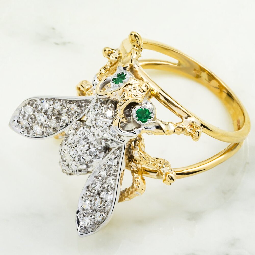 14k Yellow Gold Diamond and Emerald Bee Ring Size 6